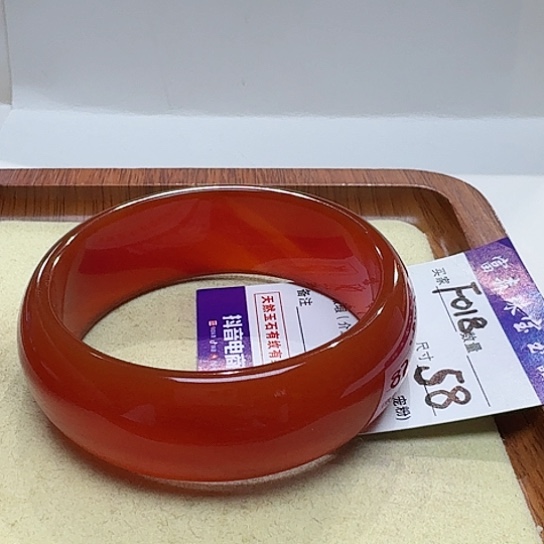 玛瑙/玉髓手镯未镶嵌米**多