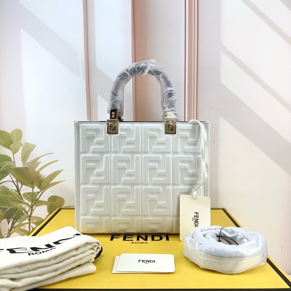 包包/芬迪/未使用/250131QR0009