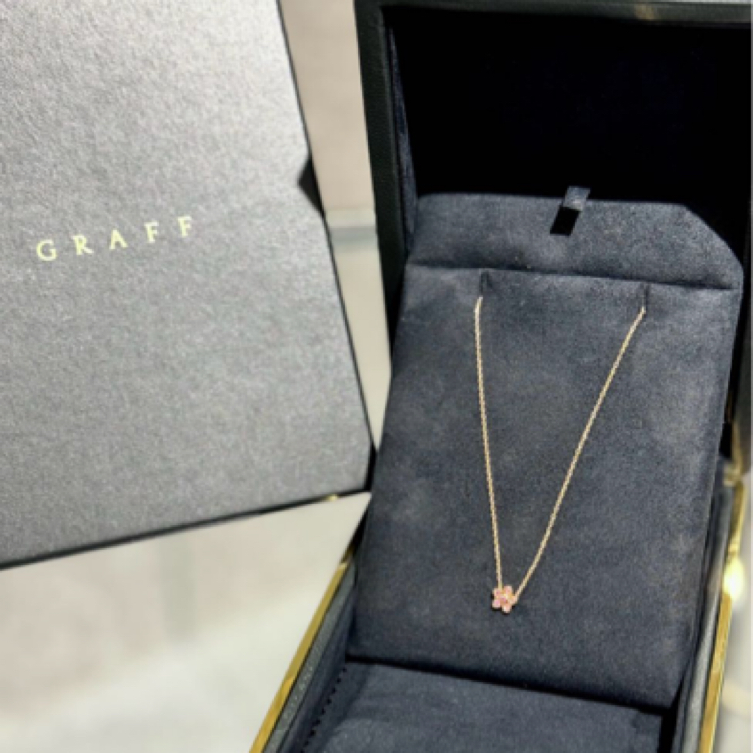 全新未使用 Graff/格拉夫 Graff小花项链全套