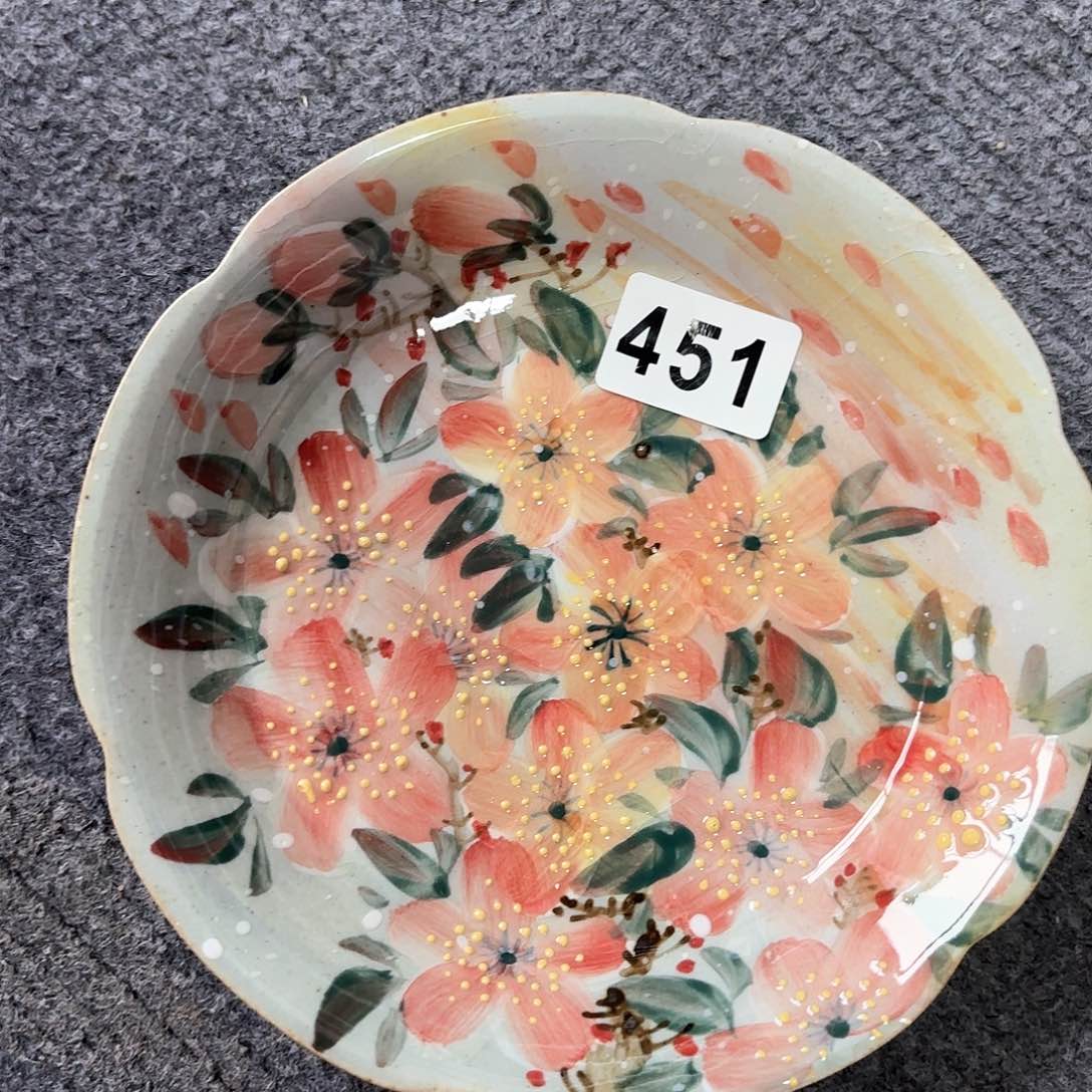 瓷片兔兔好可爱啊我