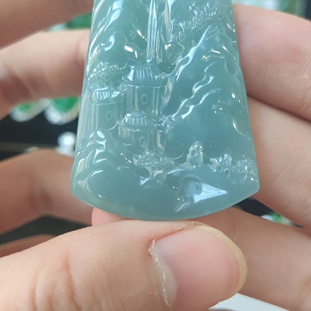 颈饰未镶嵌翡翠山水
