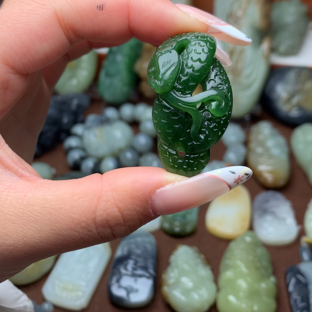 和田玉挂件未镶嵌