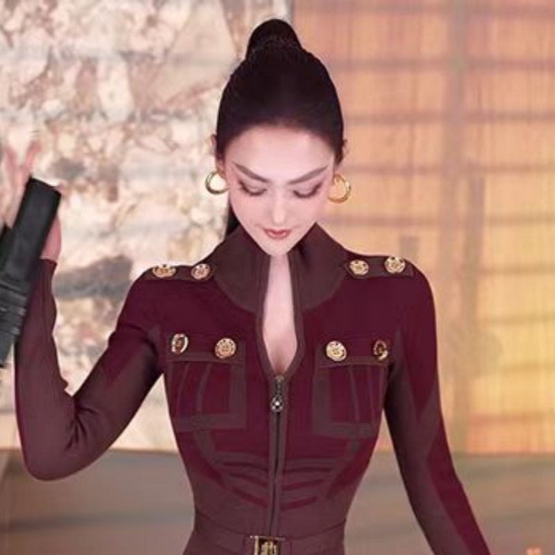 秋冬欧美风撞色提花高领针织裙2025新款修身收腰内搭连衣裙