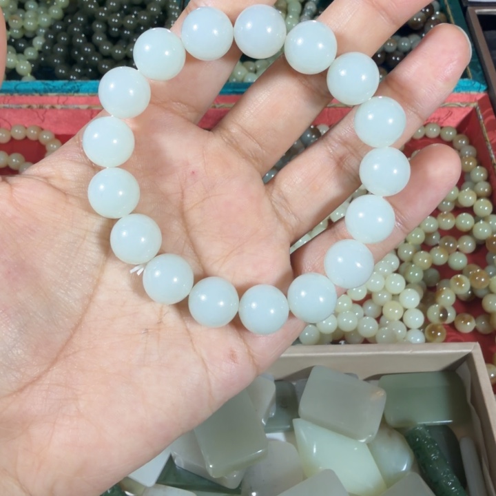 花***海和田玉（糖玉）未镶嵌手链