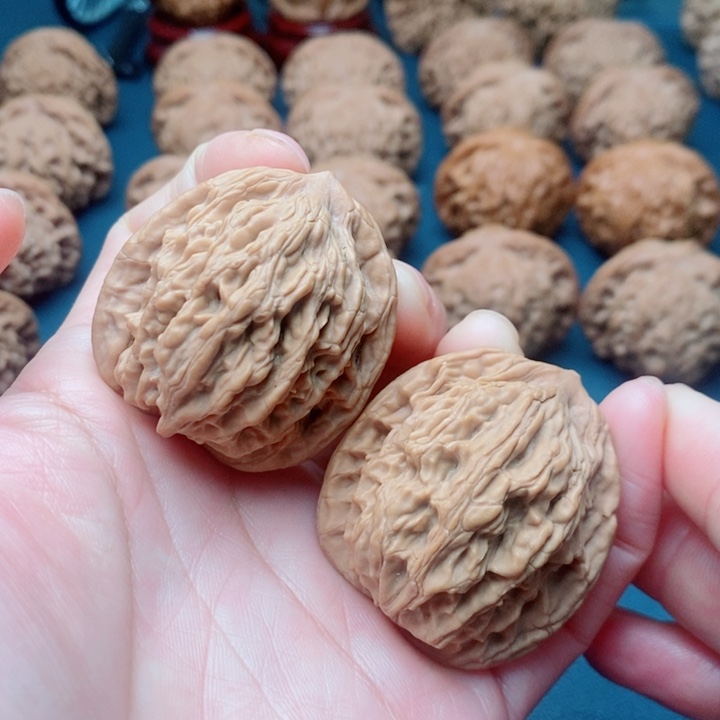 文玩核桃把件38麦虎