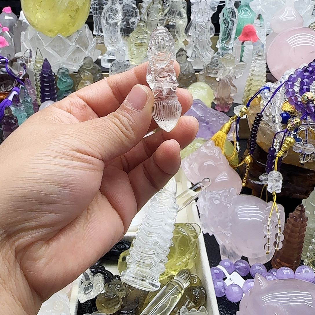 果***妈车挂未镶嵌水晶摆件