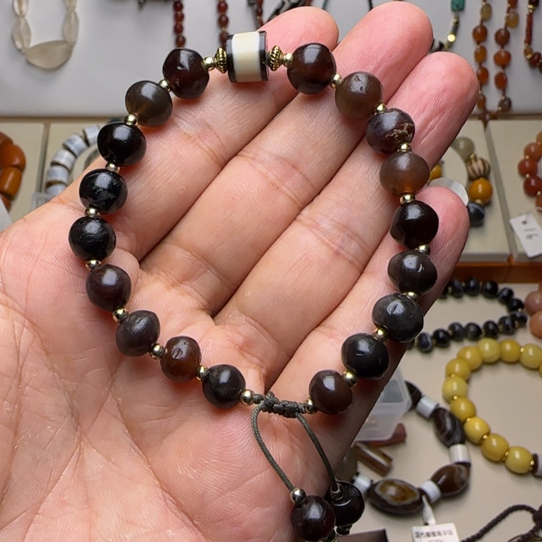 玛瑙/玉髓颈饰未镶嵌