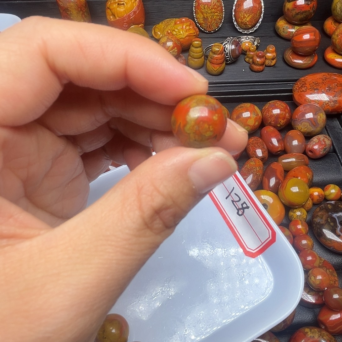 赵***龙玛瑙/玉髓合金颈饰