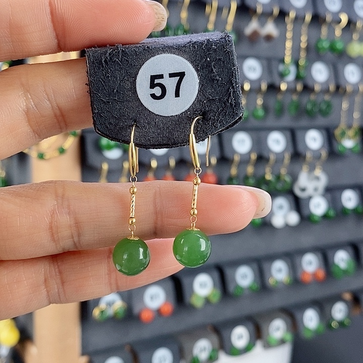 和田玉18K金镶嵌耳饰