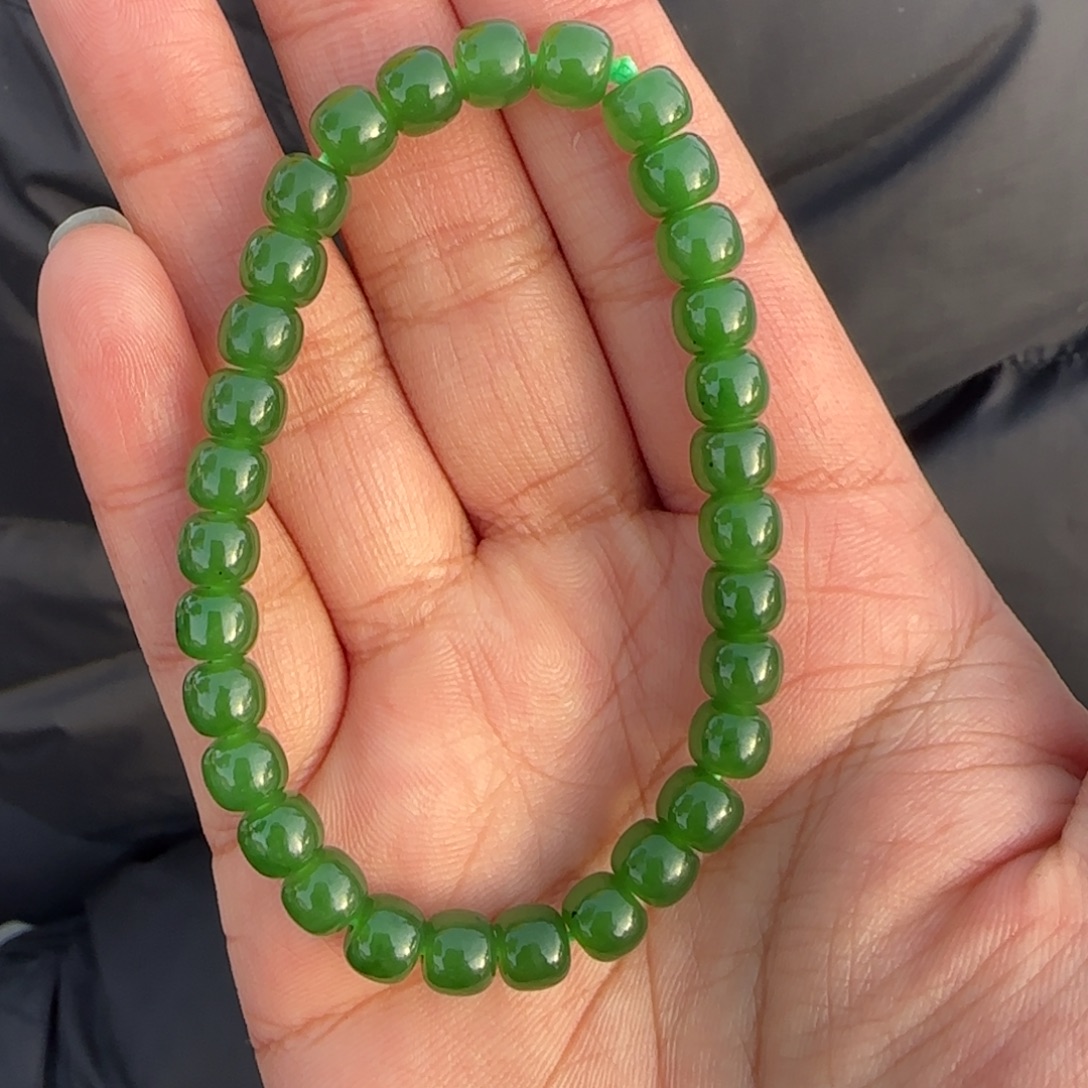 和田玉未镶嵌手串