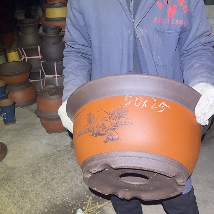 紫砂花盆紫砂花盆和小