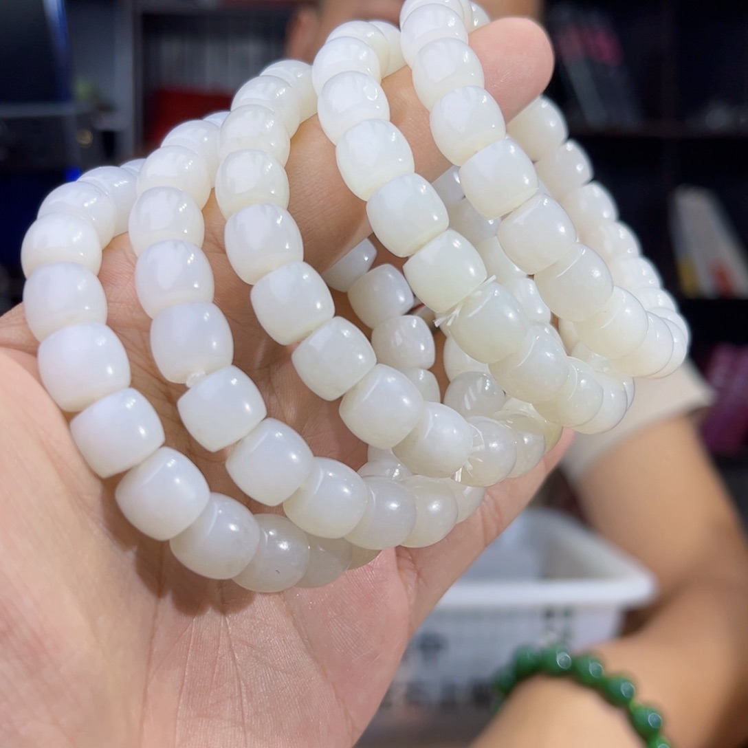 手串未镶嵌和田玉纯天然新疆黑山山流水卡10多样性发其一