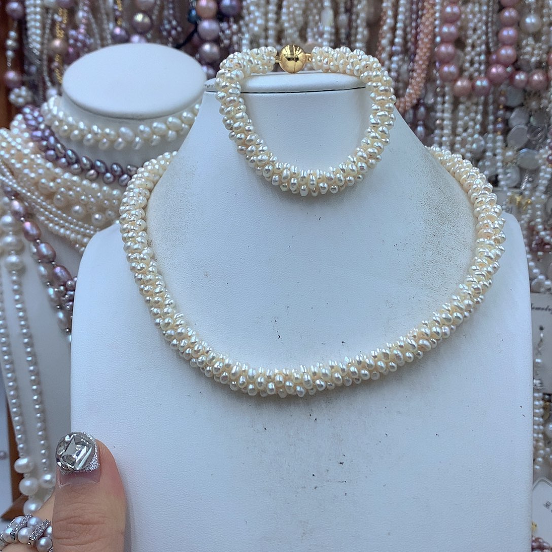 荧***洁淡水珍珠耳饰银S925镶嵌