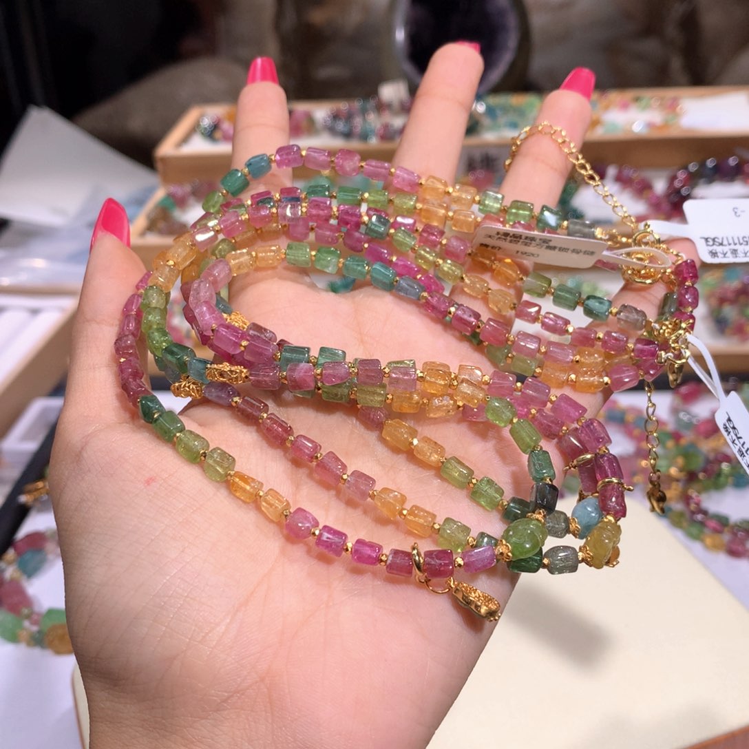 未镶嵌多样性发货其一碧玺