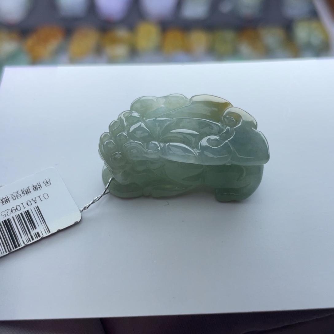 翡翠颈饰未镶嵌貔貅