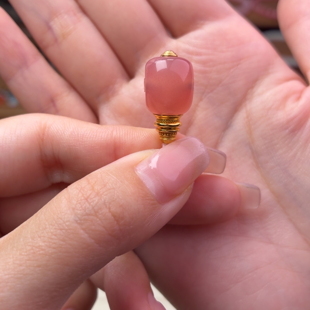 C***e玛瑙/玉髓18K金镶嵌配饰