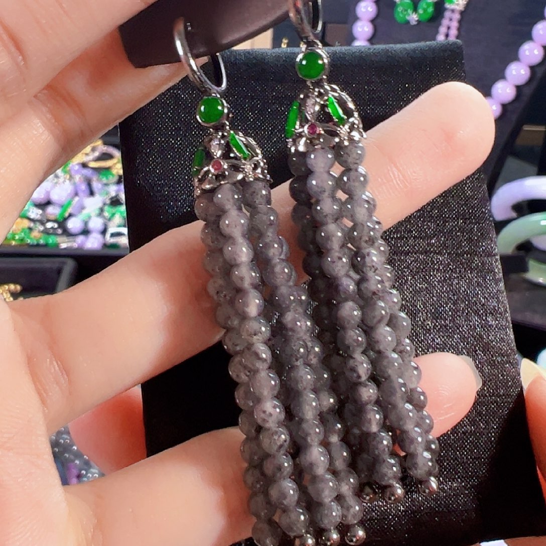 翡翠18K金镶嵌耳饰签收后24小时鉴赏期