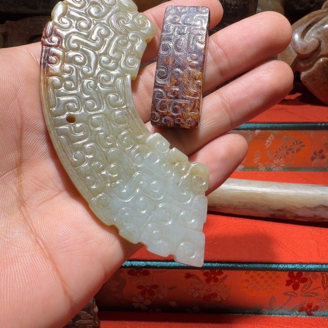 独***战和田玉（糖玉）未镶嵌颈饰