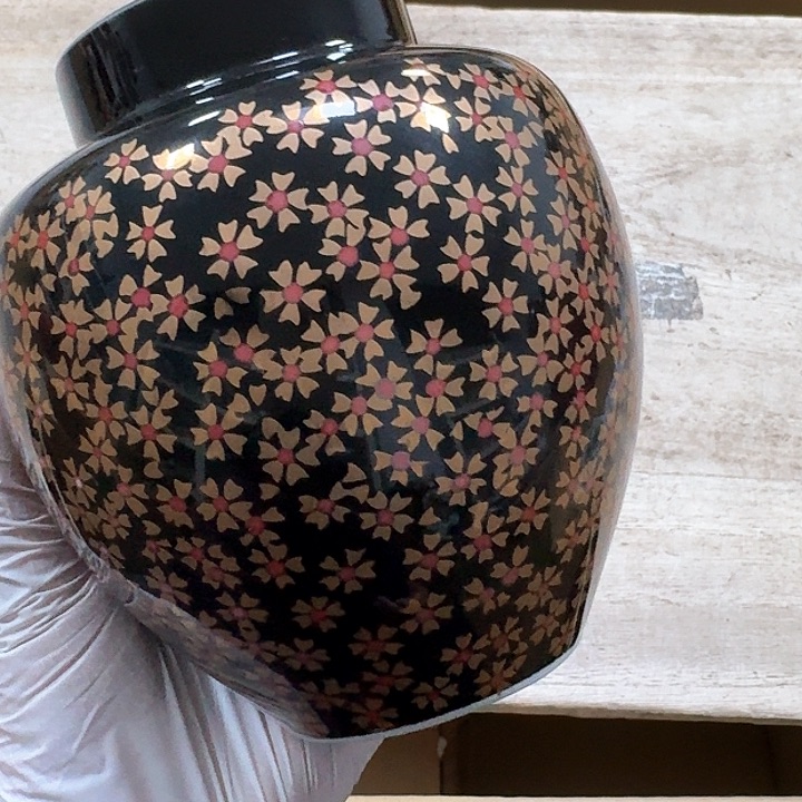 瓷片观*哈哈提哈哈哈哈