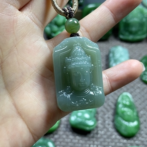 【闪购商品】颈饰未镶嵌和田玉