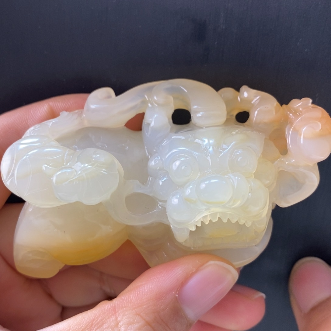 石英质玉（黄龙玉）颈饰未镶嵌中*