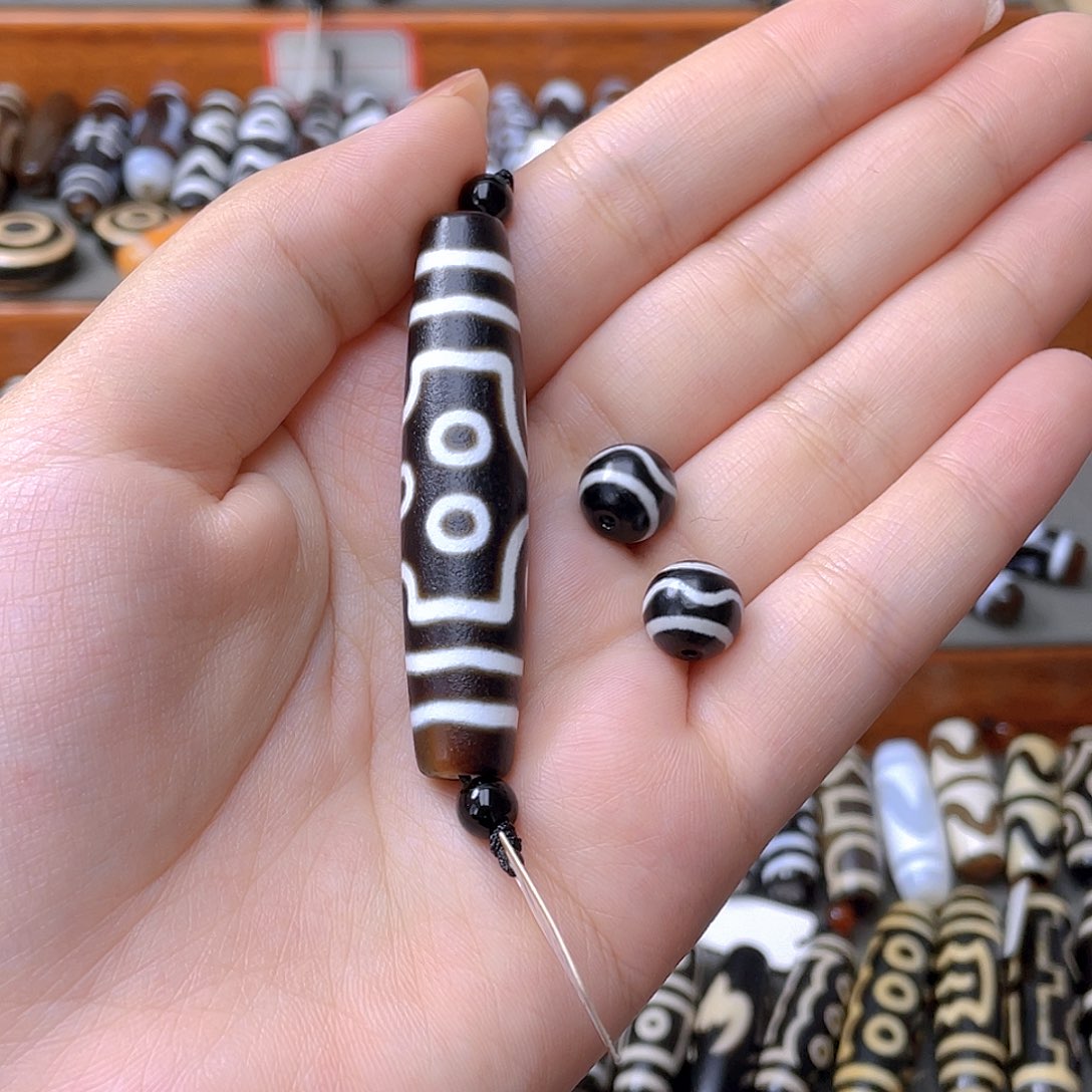 玛瑙/玉髓颈饰未镶嵌牧*