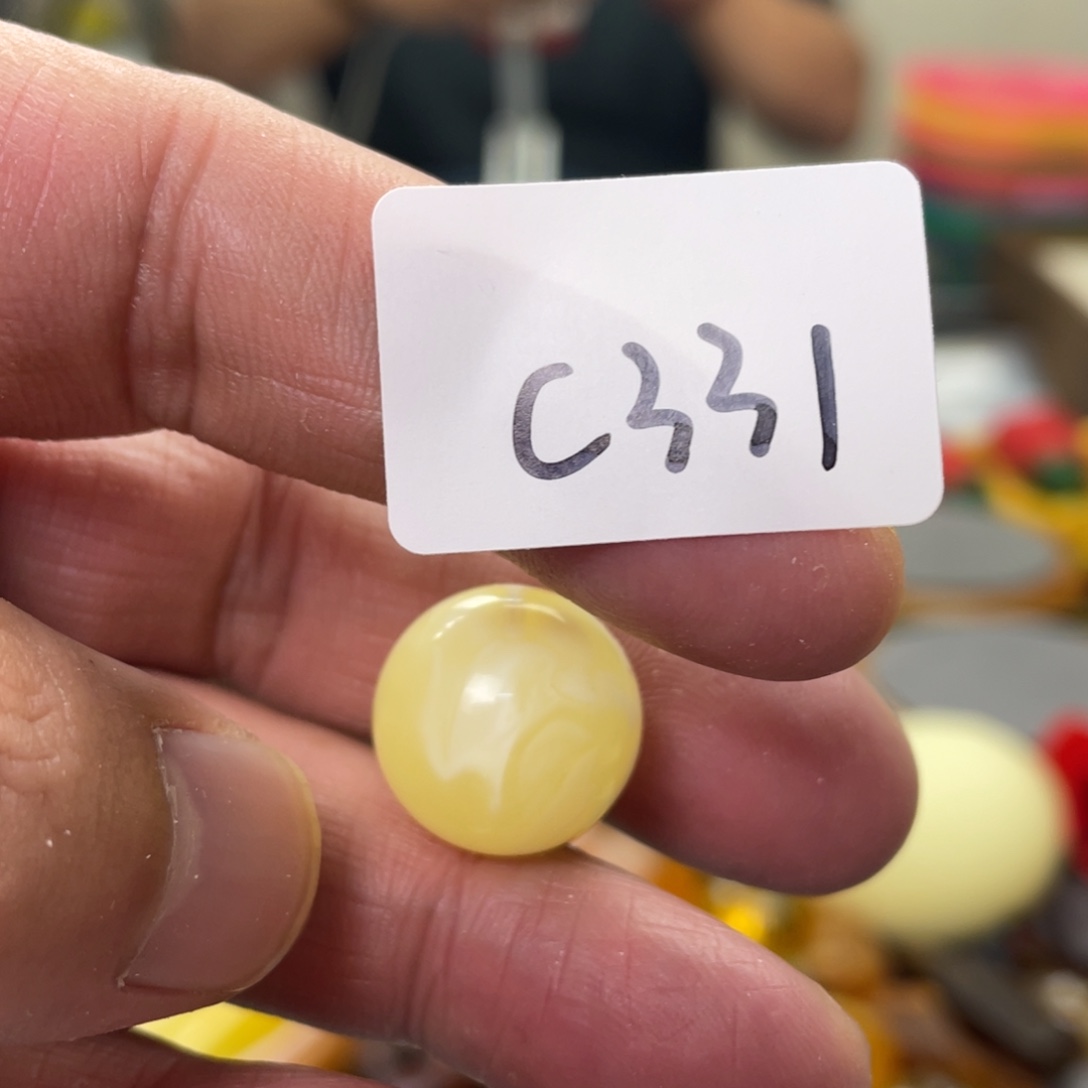 手链琥珀未镶嵌多样性发，发其中一件