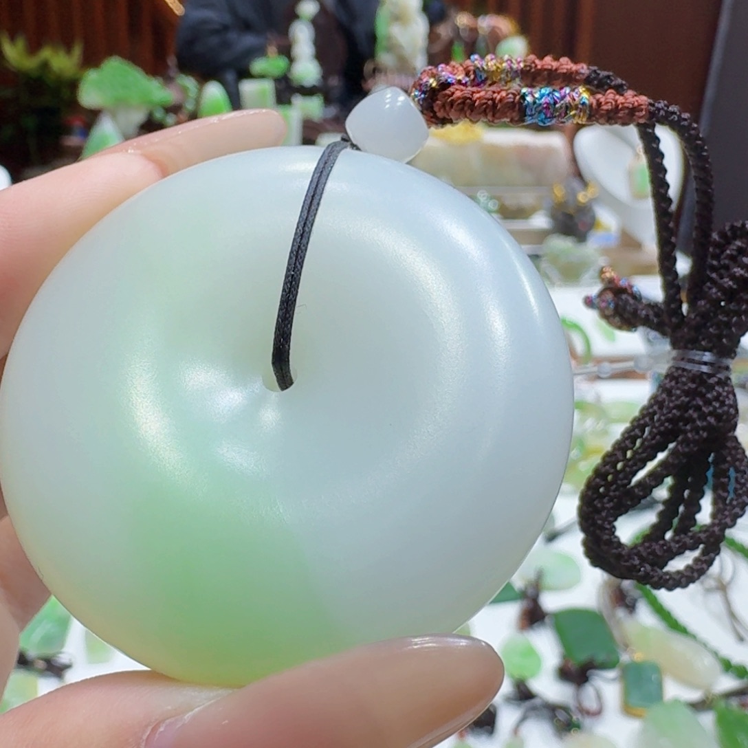 和田玉翠青平安扣未镶嵌