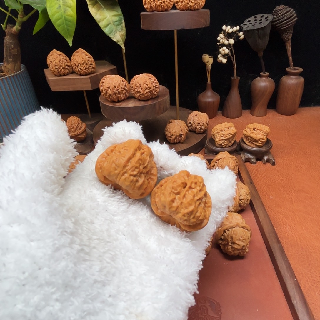 核桃手串/手链奶油蜡皮蛤蟆头