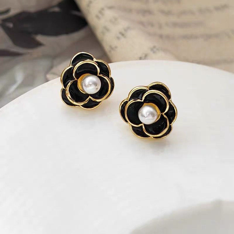 铜合金合金耳饰 黑色山茶花立体花朵轻奢高级感简约百搭耳钉003