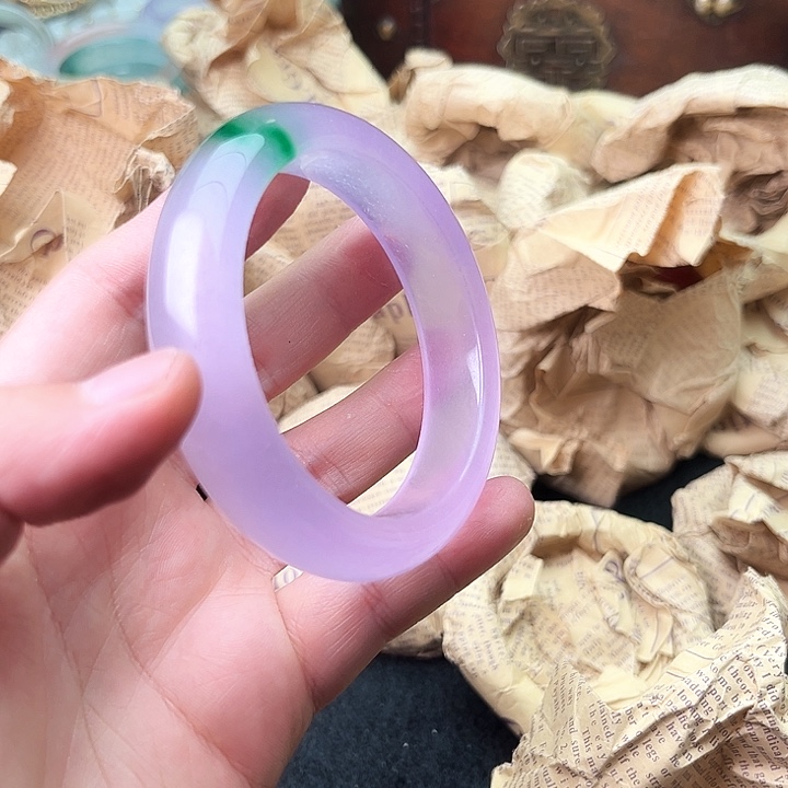 翡翠颈饰未镶嵌啊啊