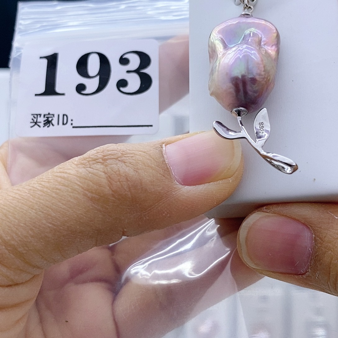 淡水珍珠颈饰钛钢