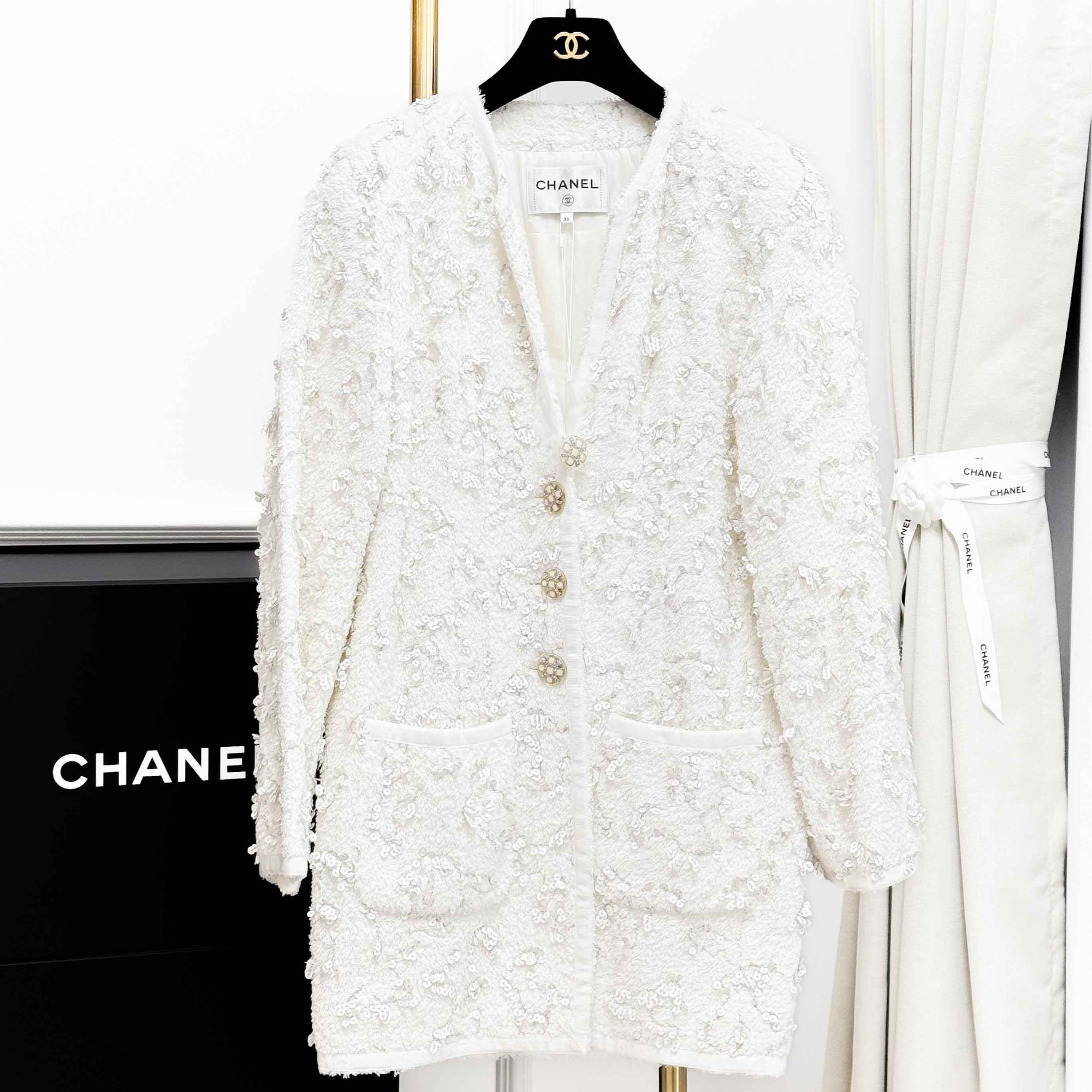 99新 Chanel/香奈儿 36码 白色拼亮片 长袖 双口袋 外套