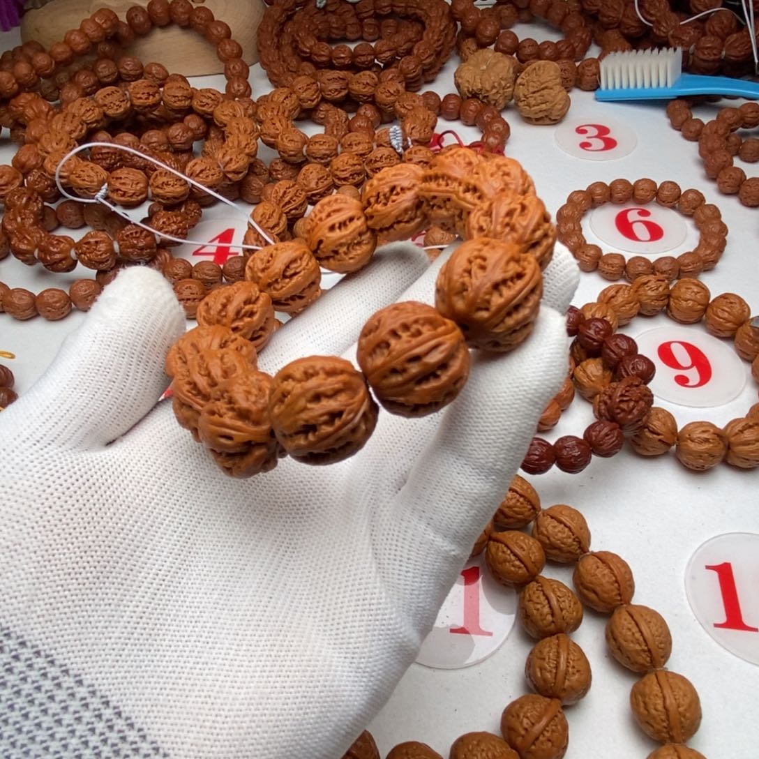 文玩核桃手串辉*福利