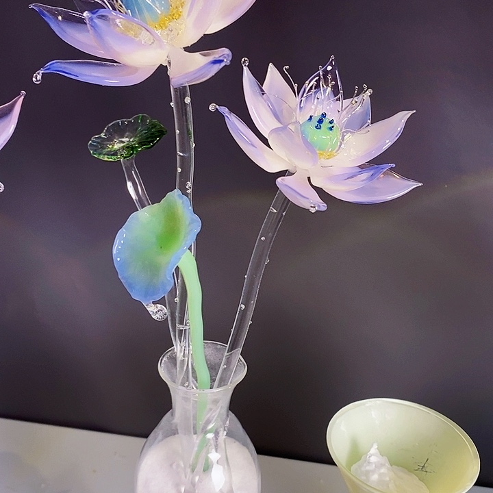 琉璃手工艺品加****?荷花