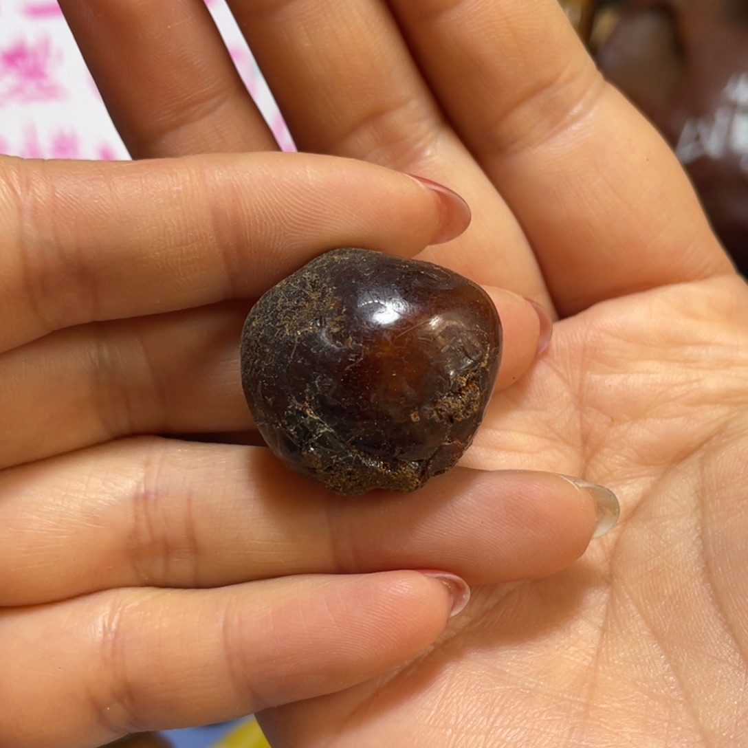定制琥珀未镶嵌心*?原石
