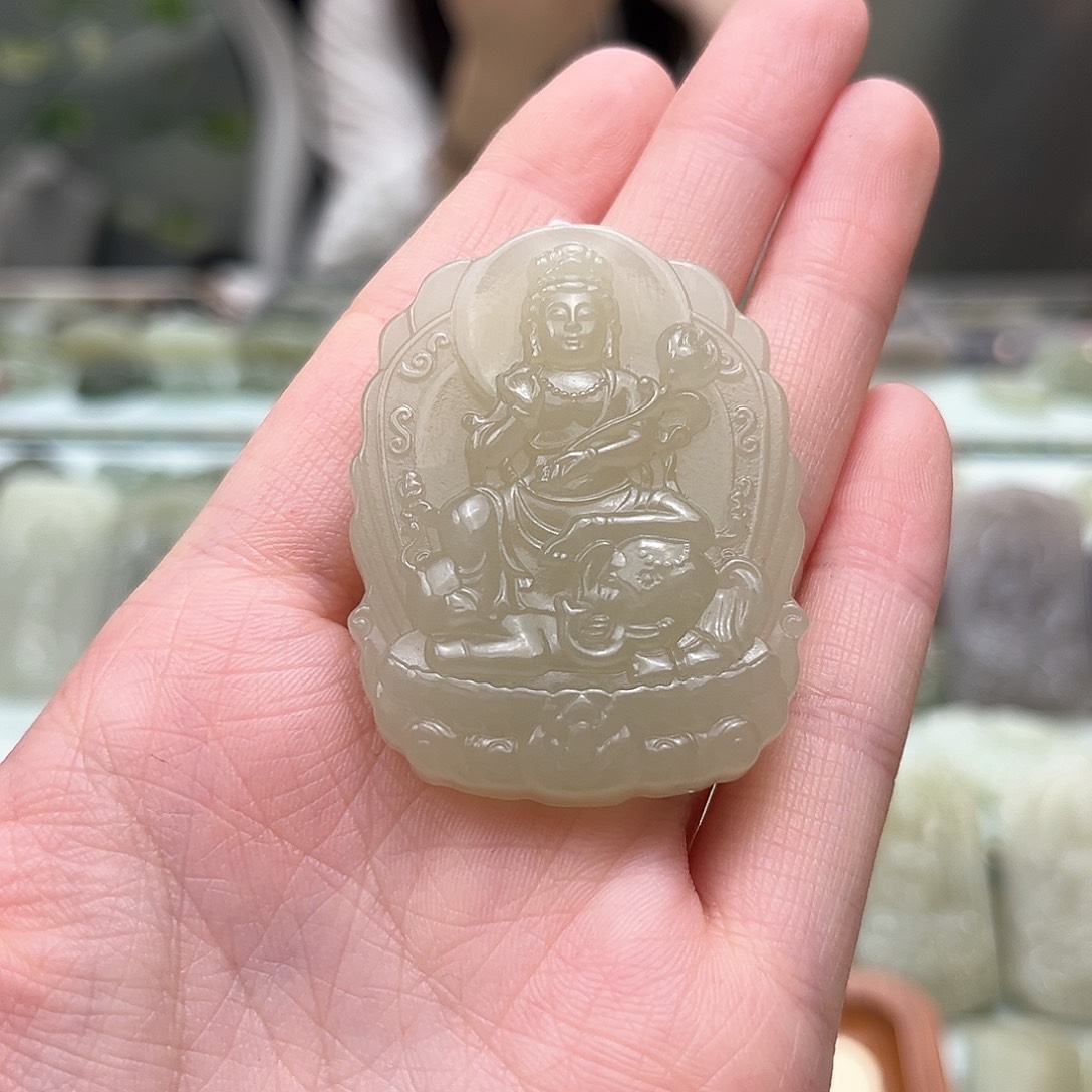 卍***卍和田玉未镶嵌颈饰