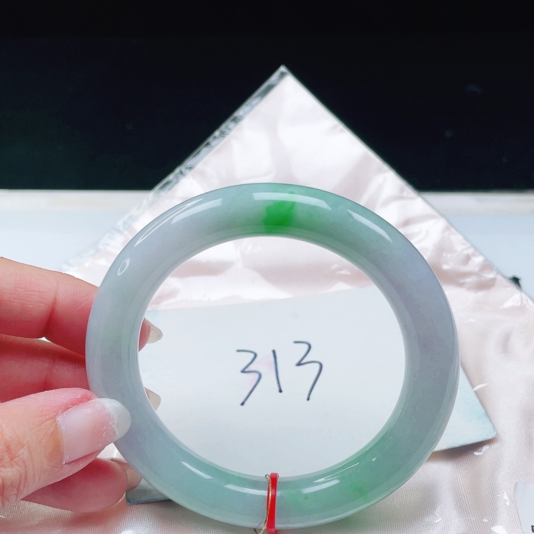 翡翠未镶嵌手镯（圆镯）缅甸翡翠57