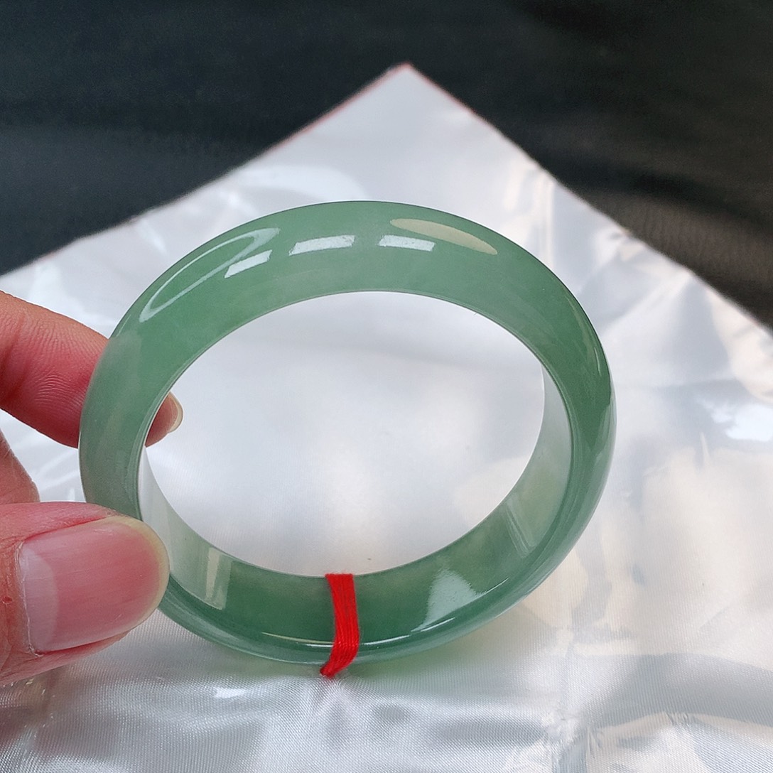 翡翠手镯未镶嵌50号