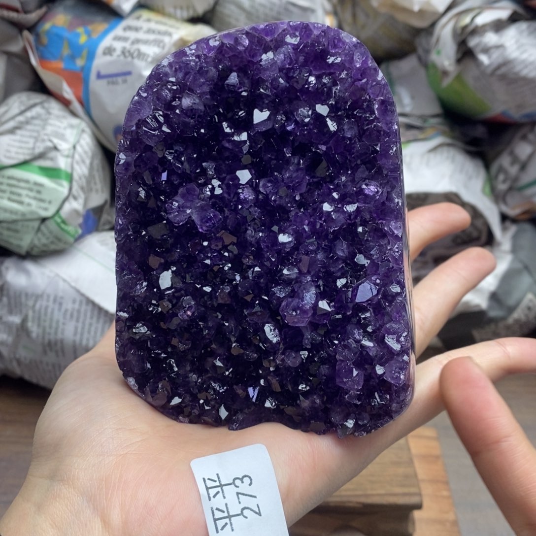 未镶嵌水晶大型摆件（非配饰）