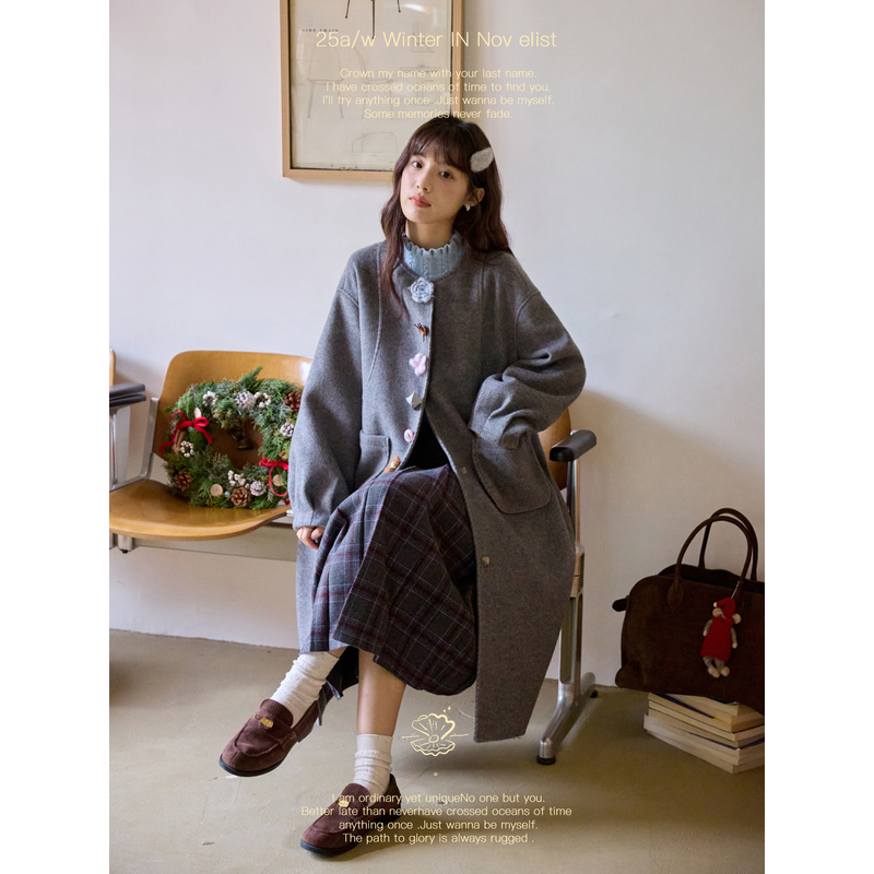 Nov elist什一 法式通勤圆领钩花纽扣中长款毛呢外套
