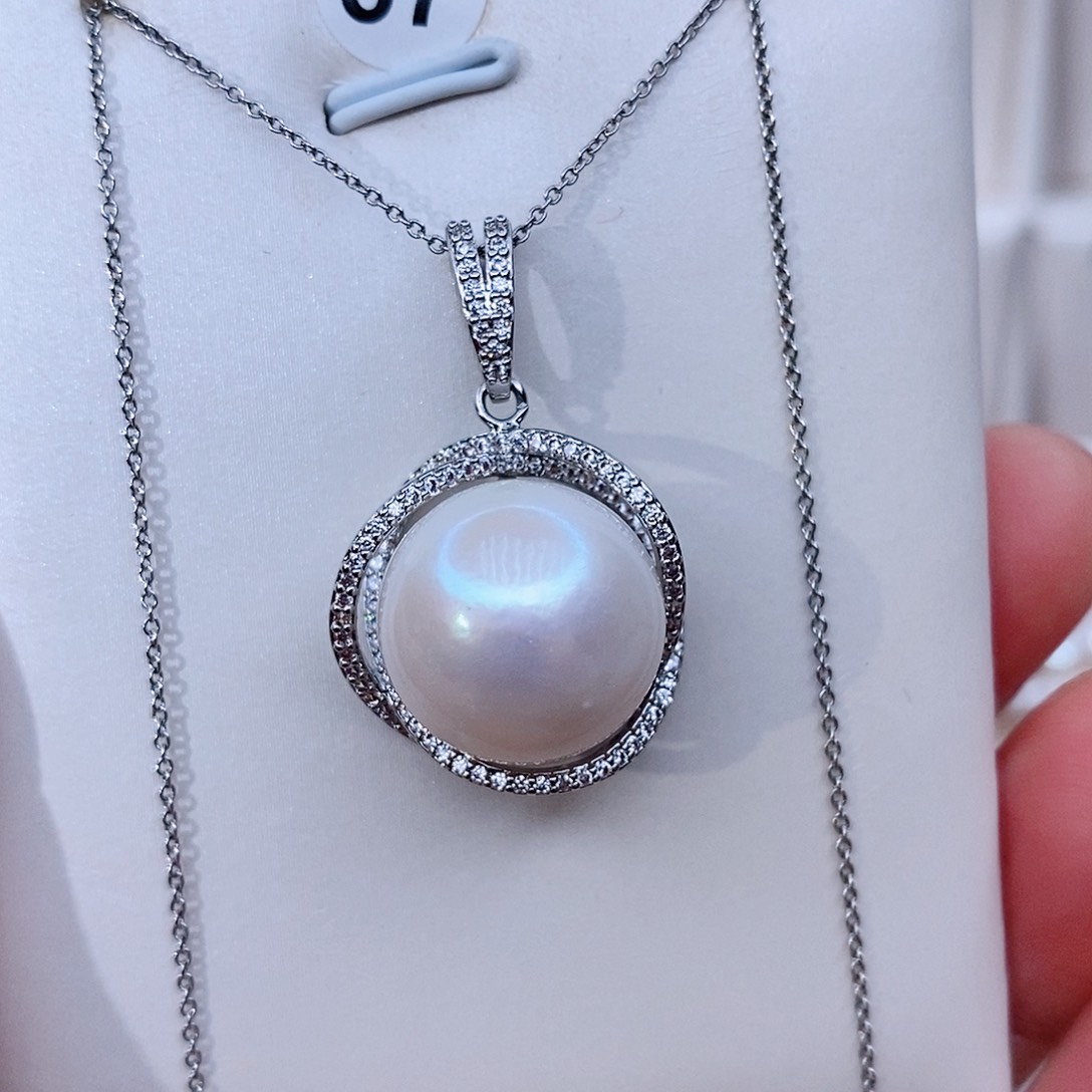 颈饰未镶嵌淡水珍珠