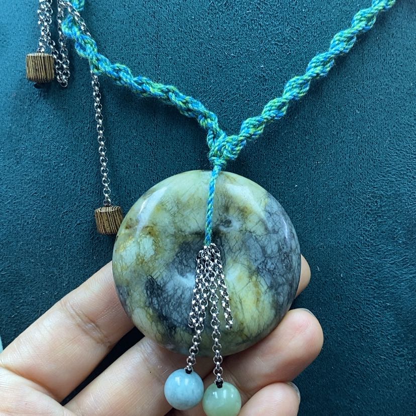 【闪购商品】蛇纹石玉未镶嵌吊坠