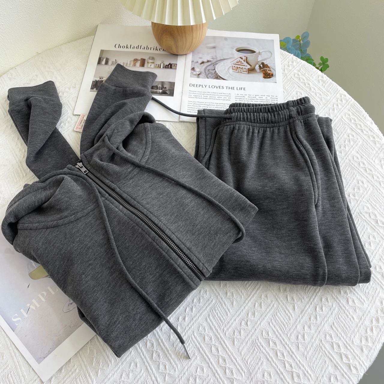 秋冬气质时尚【德绒套装】开衫连帽款