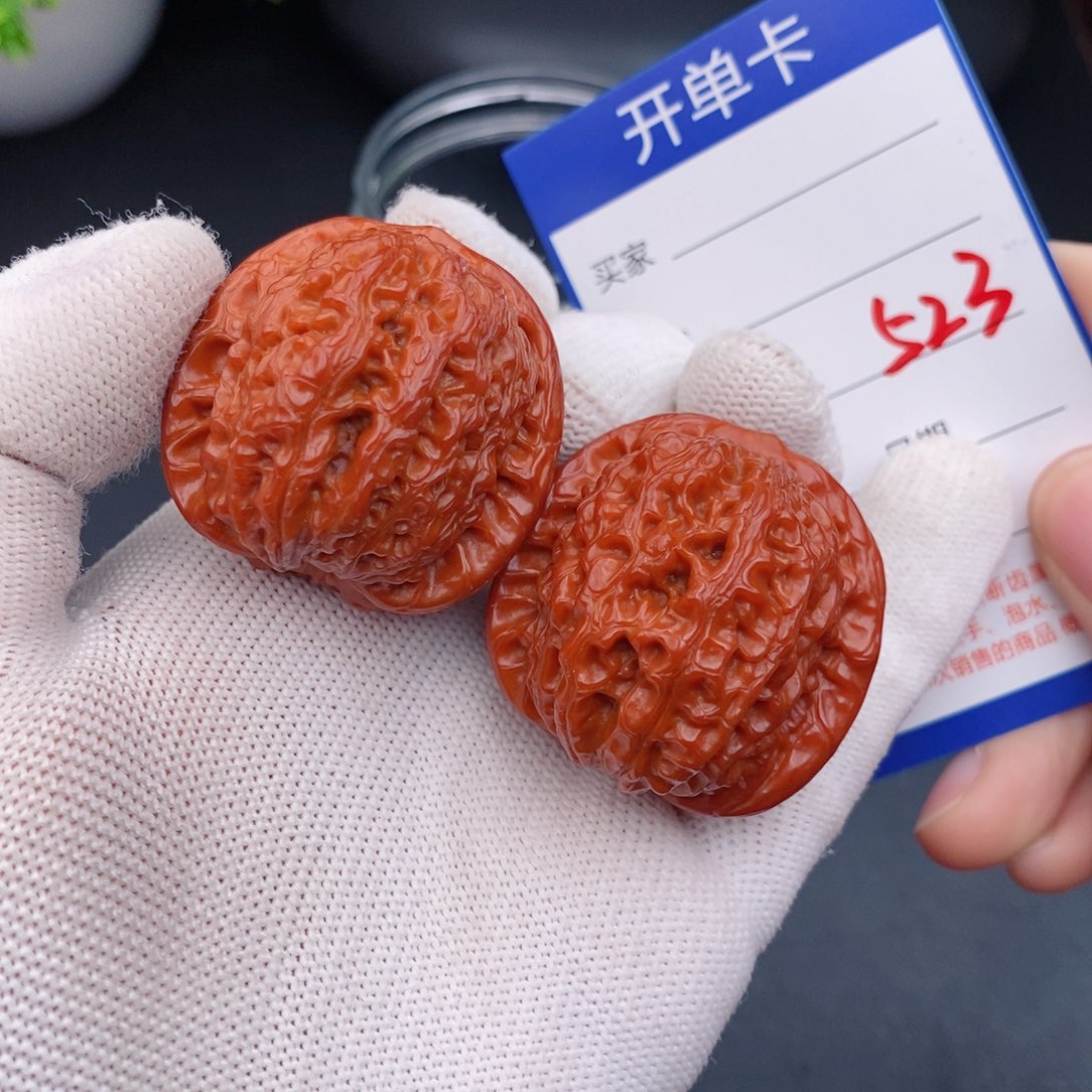 文玩核桃把件38血麒麟523