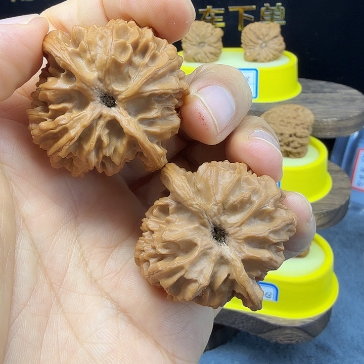 不***·文玩核桃把件全品苹果园文玩核桃打底