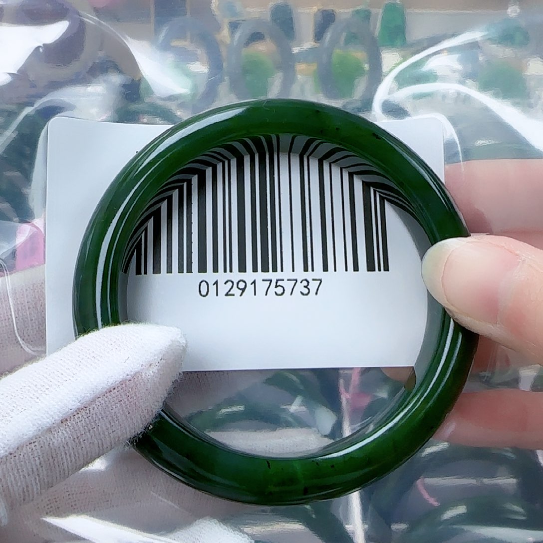 和田玉（碧玉）手镯未镶嵌58包容