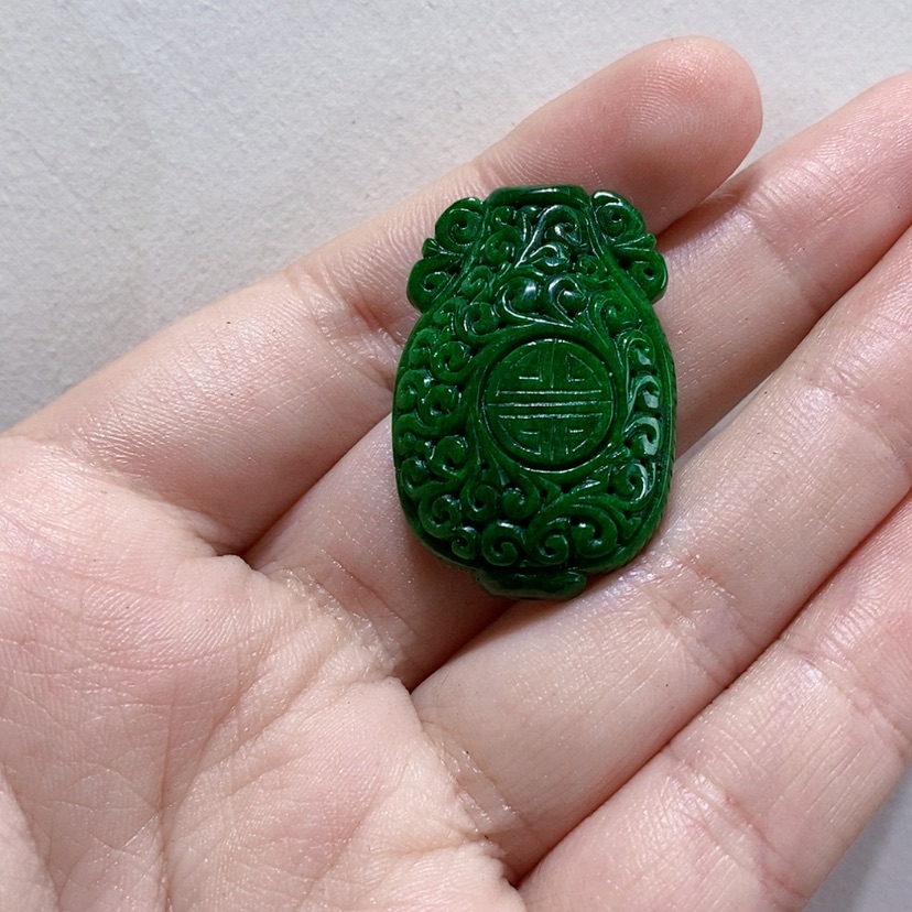 【闪购商品】翡翠未镶嵌颈饰