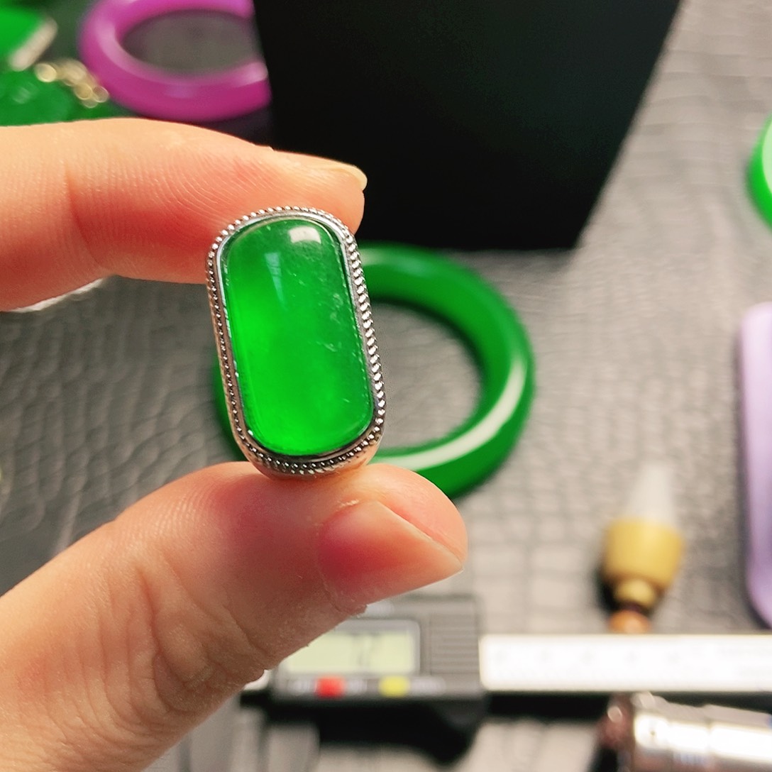 翡翠银S925镶嵌颈饰