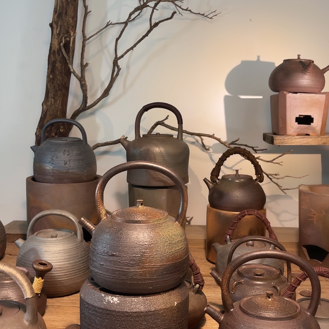 晴***起1000cc草木灰复烧一体提梁